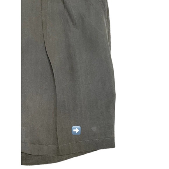 Tommy Bahama Silk Olive Green Pleated Golf Shorts Men’s Size 42 x 8 - Picture 4 of 9